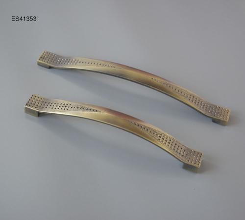 Zamak Furniture and Cabinet handle  ES41353