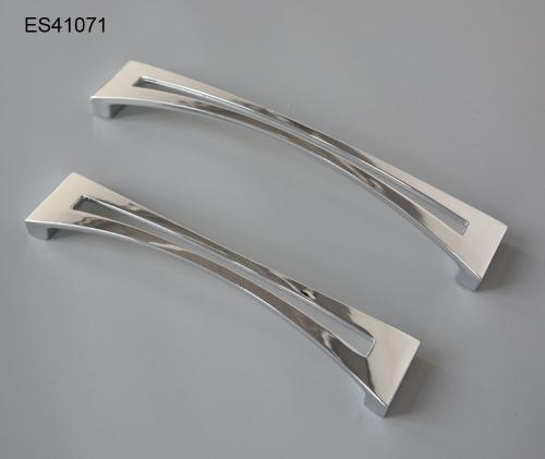 Zamak Furniture and Cabinet handle  ES41071