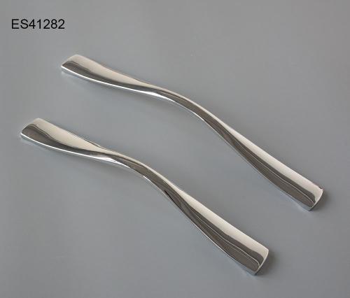 Zamak Furniture and Cabinet handle  ES41282