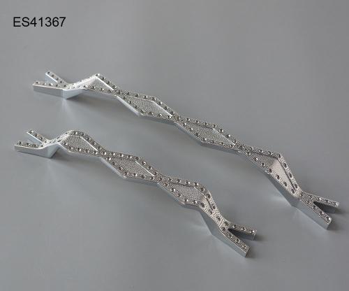 Zamak Furniture and Cabinet handle  ES41367