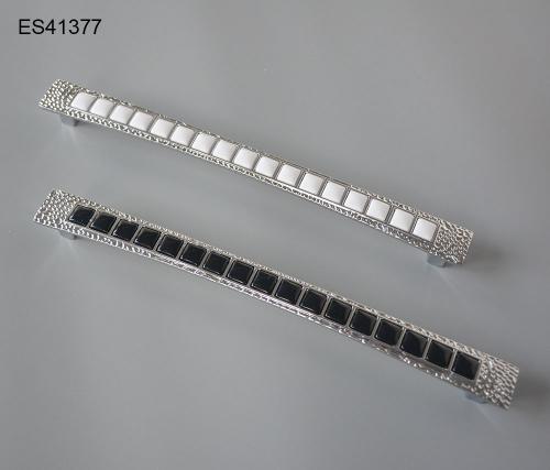 Zamak Furniture and Cabinet handle  ES41377
