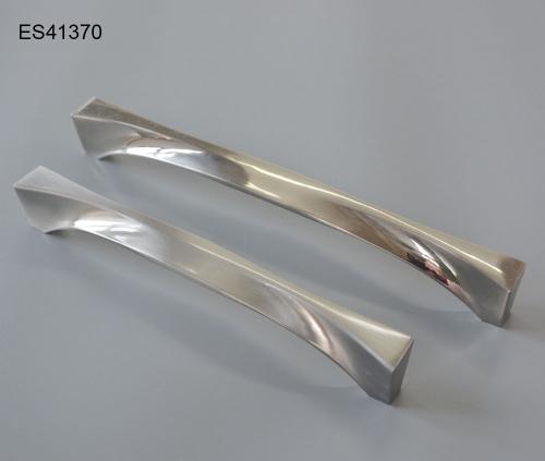 Zamak Furniture and Cabinet handle  ES41370
