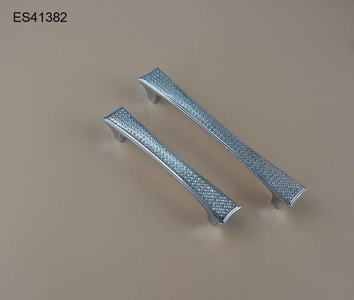 Zamak Furniture and Cabinet handle  ES41382
