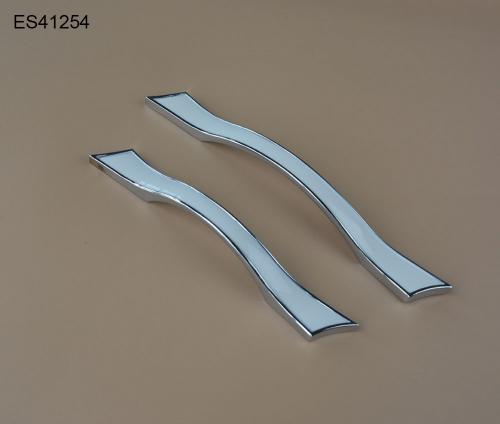 Zamak Furniture and Cabinet handle  ES41254