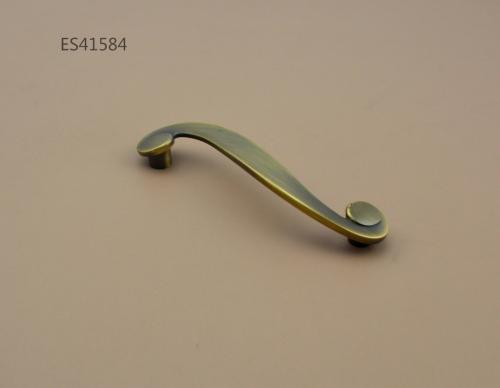 Zamak Furniture and Cabinet handle  ES41584