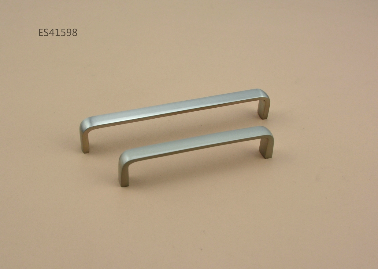 Zamak Furniture and Cabinet handle  ES41598