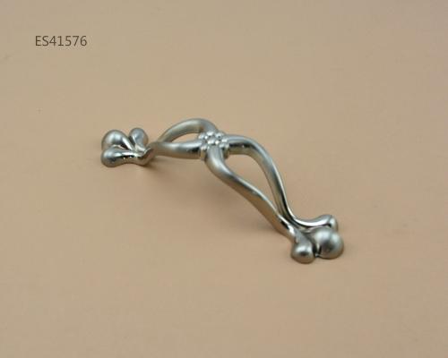 Zamak Furniture and Cabinet handle  ES41576