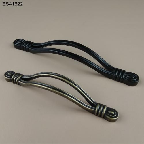 Zamak Furniture and Cabinet handle  ES41622