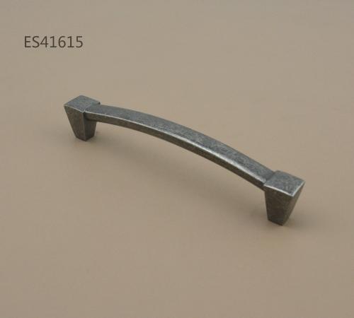 Zamak Furniture and Cabinet handle  ES41615