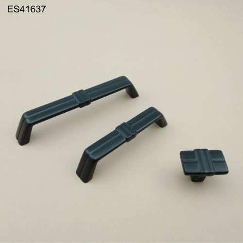 Zamak Furniture and Cabinet handle  ES41637