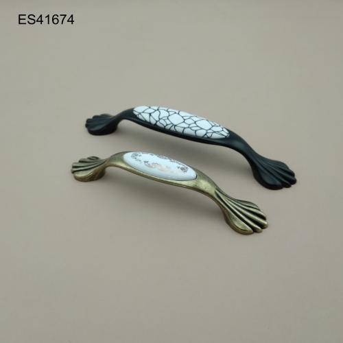 Ceramics/Porcelain  Furniture and Cabinet Handle  ES41674
