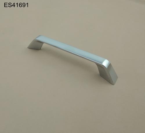 Zamak Furniture and Cabinet handle  ES41691