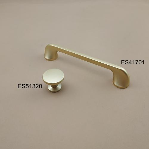 Zamak Furniture and Cabinet handle  ES41701