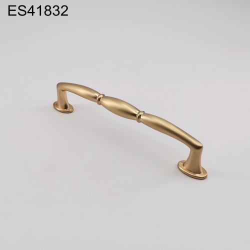 Zamak Furniture and Cabinet handle  ES41832