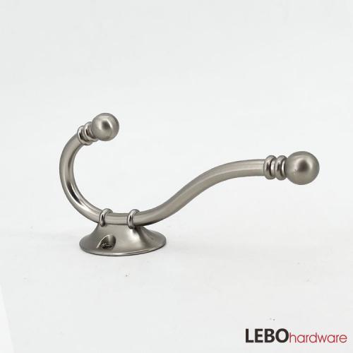 zamak hook H132